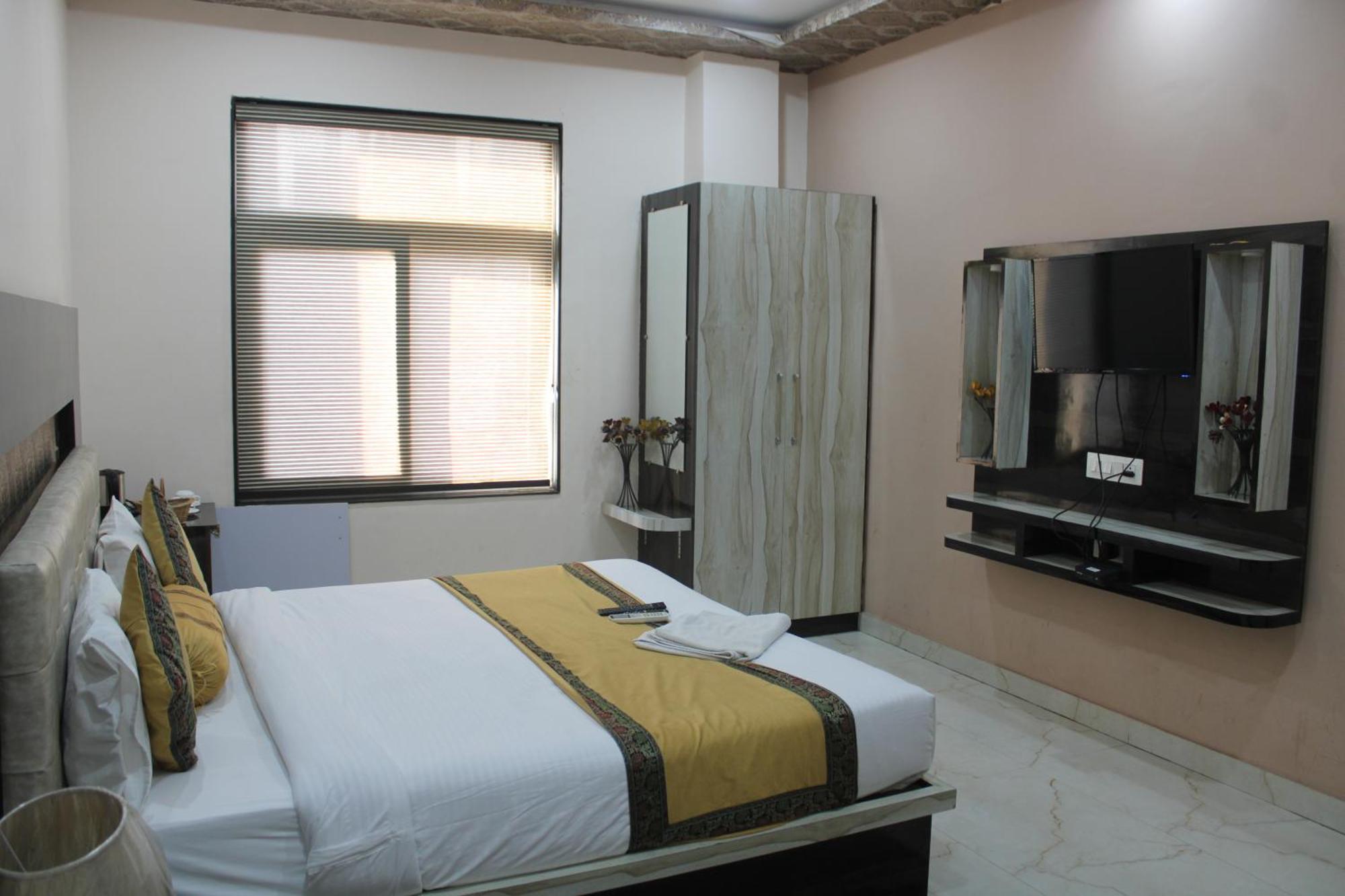 Hotel Singh Residency Varanasi Bagian luar foto